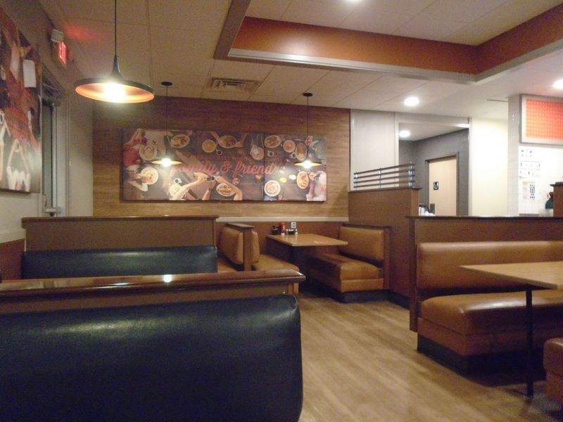 Nordic Flavors Bistro - Image 14