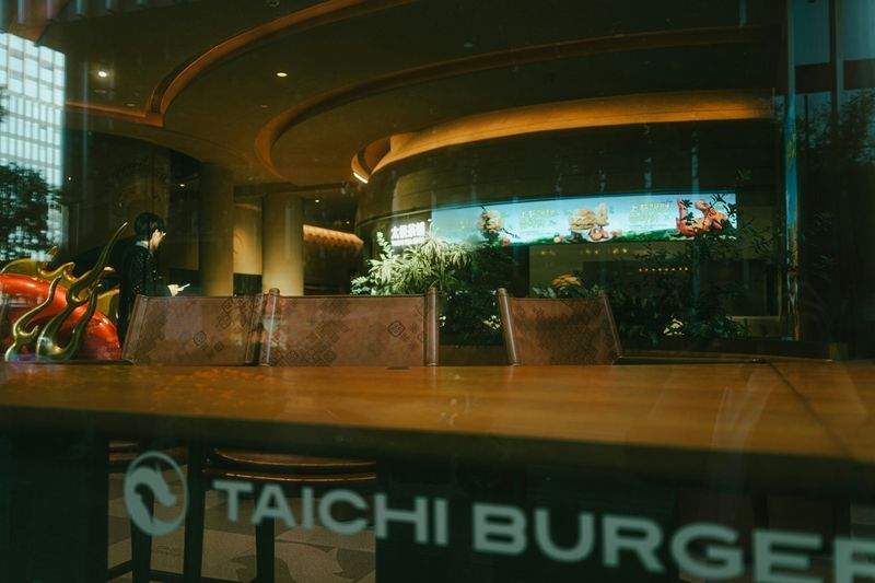 Nordic Flavors Bistro - Image 7